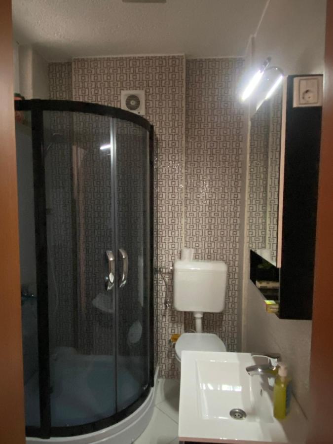 Ralin Apart Prizren Exteriör bild